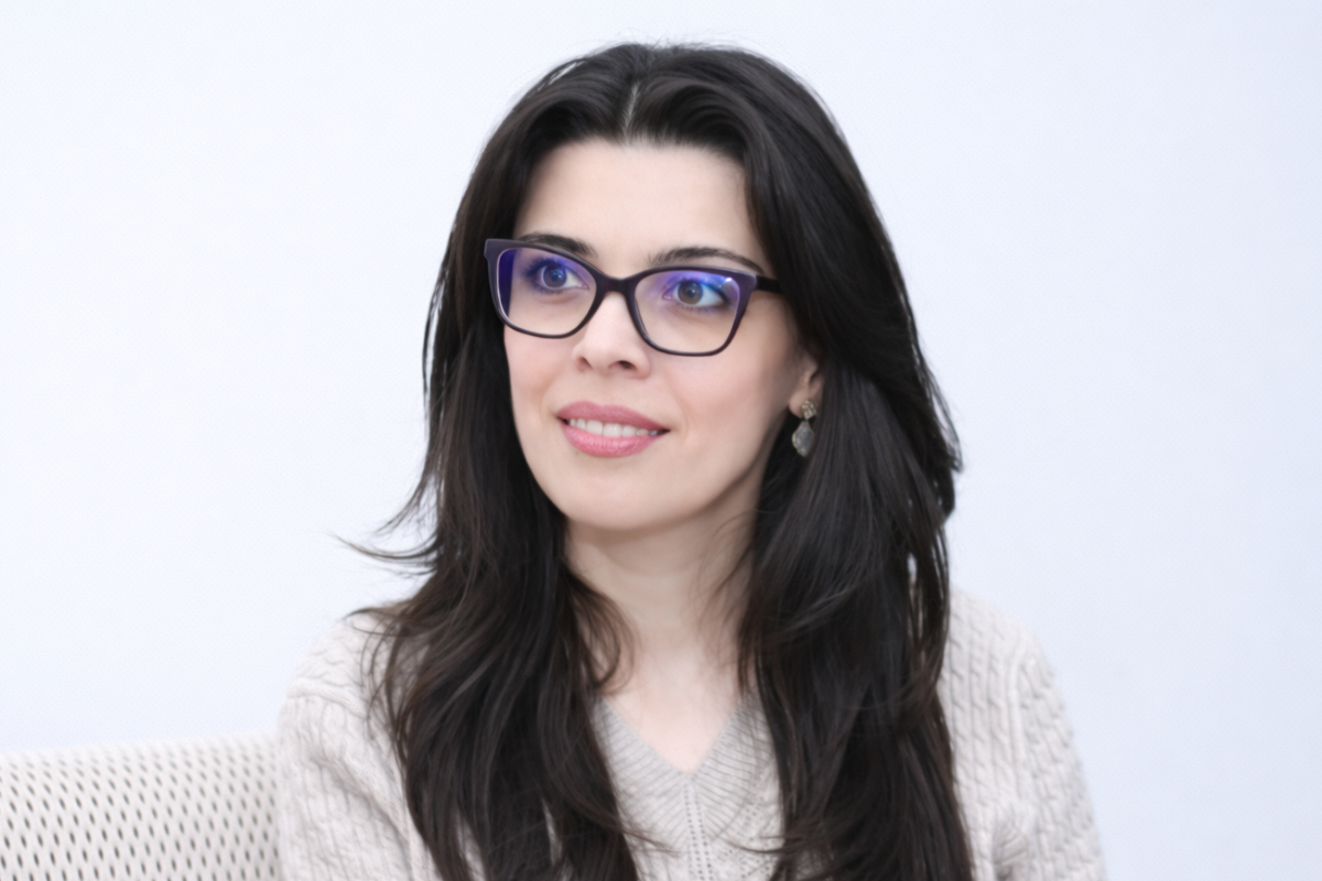 "Troya mənə görə dağılıb..." - Sevinc Mürvətqızının essesi  