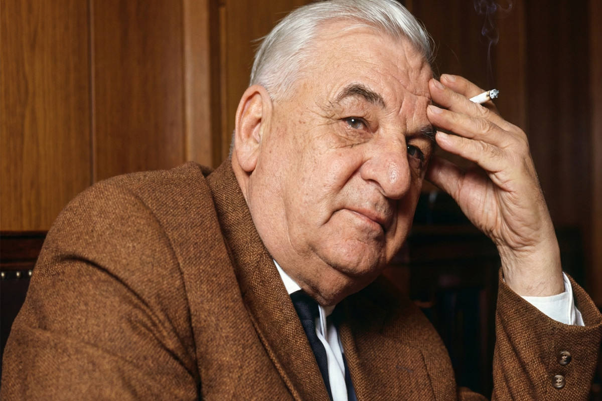 "O, Azərbaycan poeziyasının çörəyi, duzu, balı, südüdür..." - Gürcü şair kimin haqqında yazırdı? 