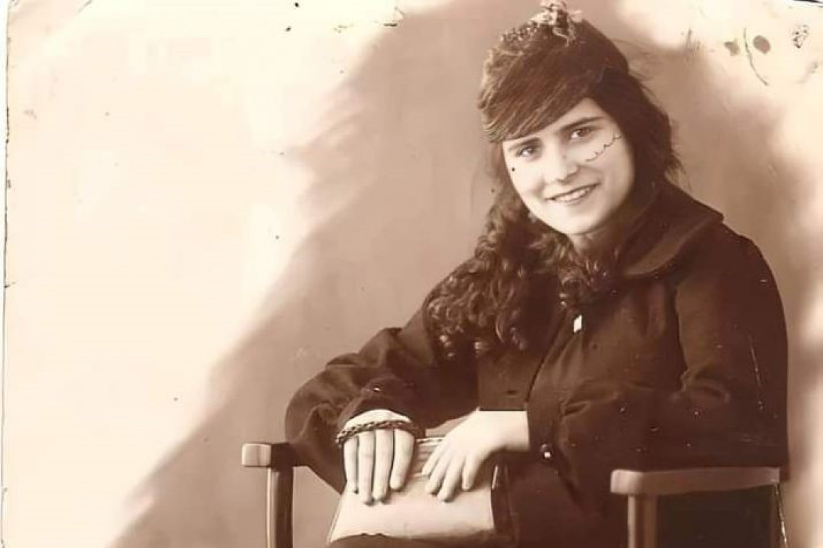 Rəqqasə - Əzizə Cəfərzadənin hekayəsi  