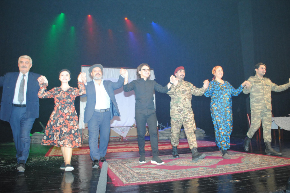 Gənc Tamaşaçılar Teatrında “Xeyir xəbər” 