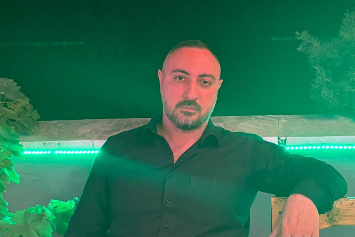 "Səni görəndə dəniz də ağzının suyun axıdır" - Yeni imza  