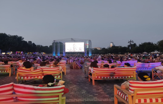 “Bulvarda kino axşamı”...