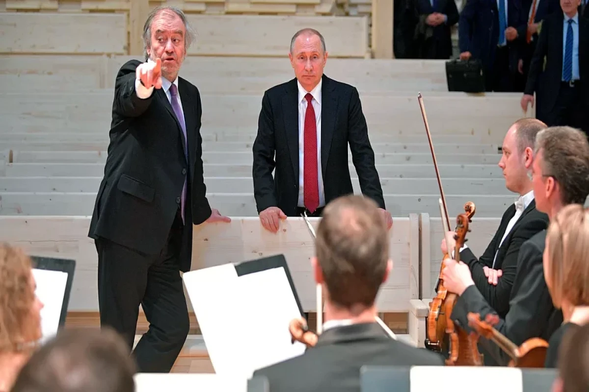 Rus dirijorun İtaliyadakı konserti etirazlarla ləğv edildi 