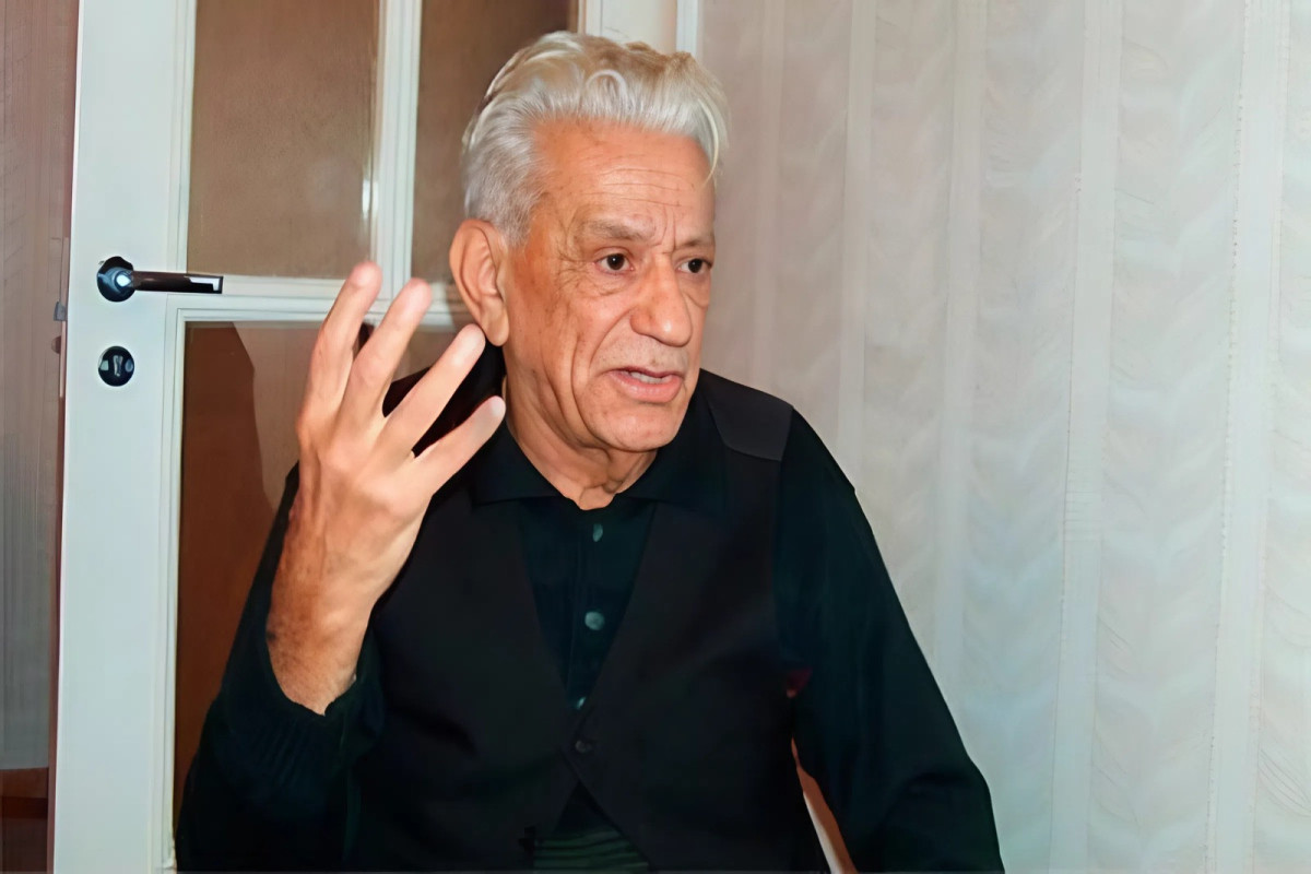 "Bəxtiyar Vahabzadə onun cibinə 25 manat qoyub dedi ki..."  -  Həmin gecə nə baş vermişdi? 