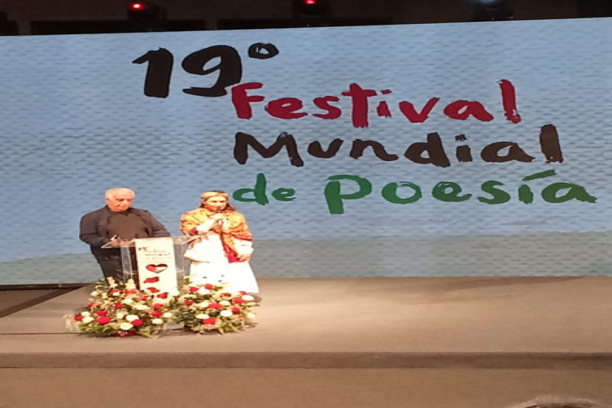 Azərbaycanlı şair Venesuelada keçirilən Poeziya Festivalında  