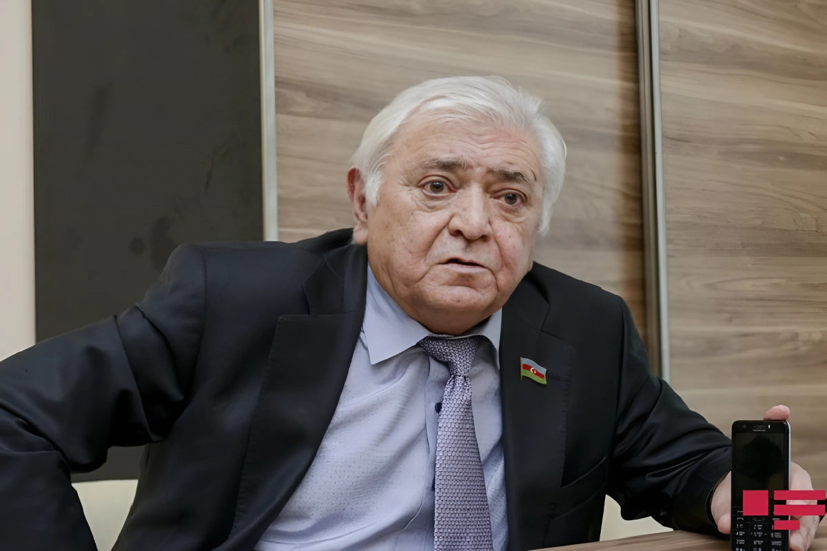 Aqil Abbas:  "Deputat qazandığının hamısını evə apara bilmir" - Müsahibə 