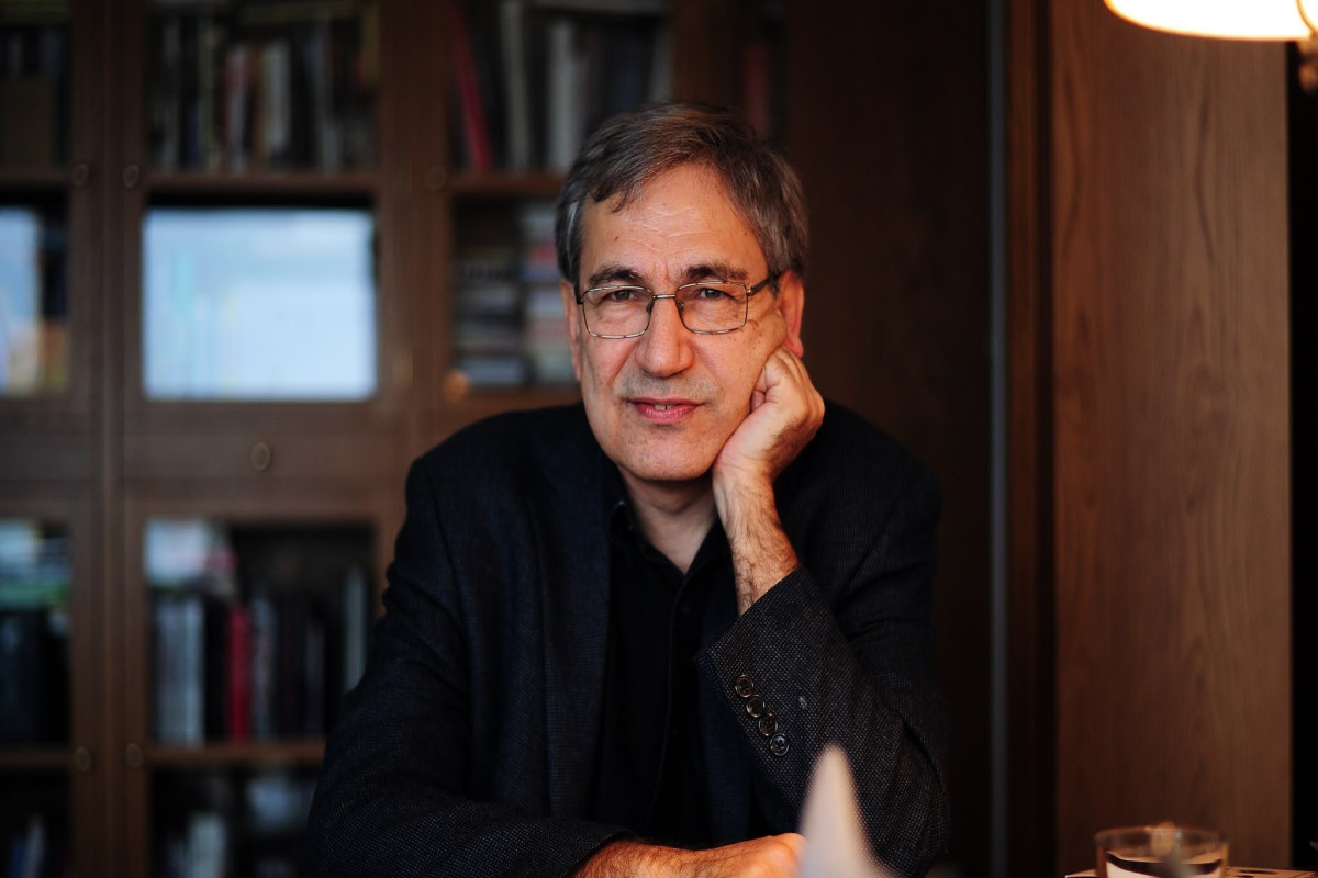 Öpüşmək - Orhan Pamuk
 