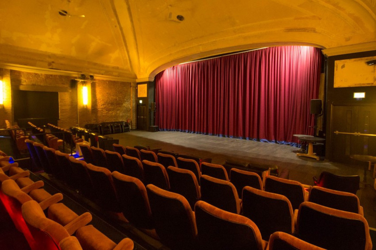 İrəvan teatrı  mövsümü bağlayır