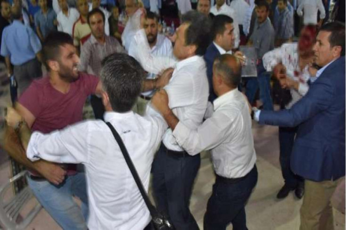 Azərbaycanda müğənni 64 yaşlı kişini döydü 