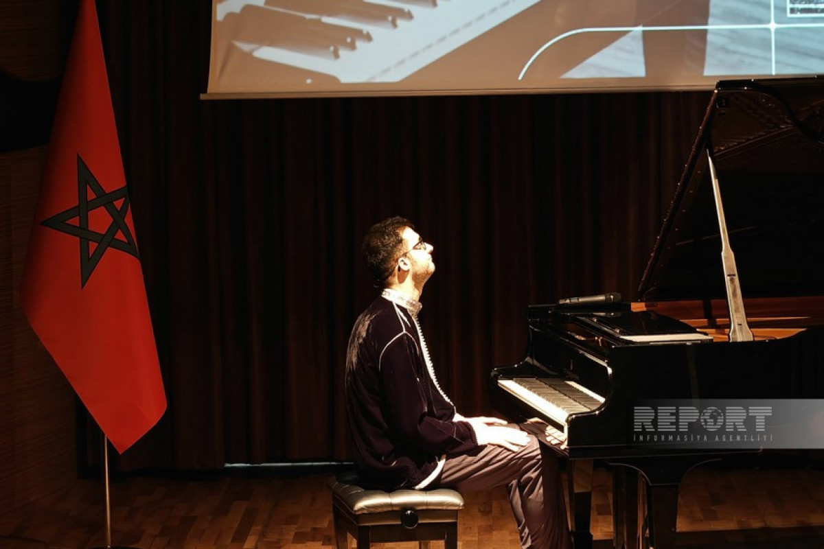 Məşhur pianoçu Bakıda çıxış edib 
