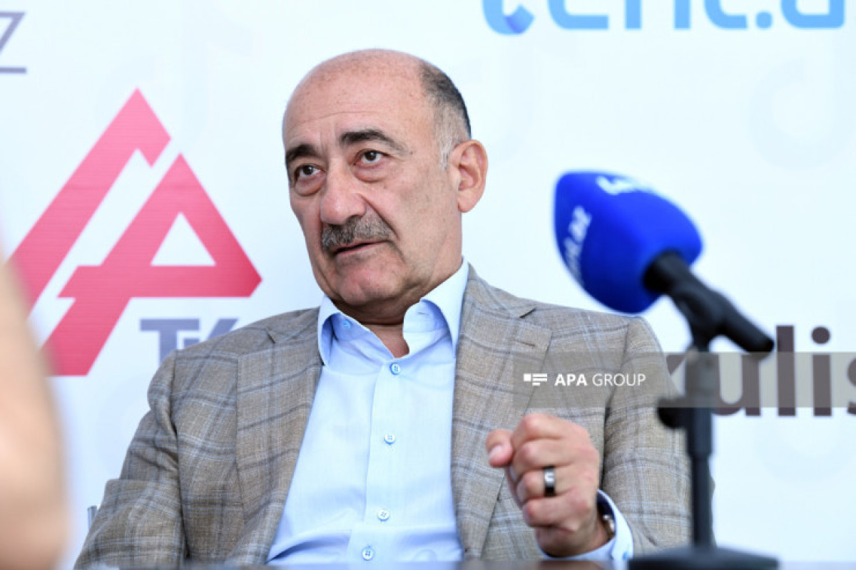 Keçmiş nazir: "Miri Yusif və Röyaya qulaq asıram" - Müsahibə