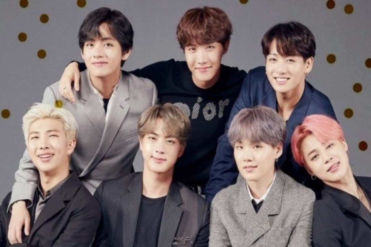"BTS" tam heyətlə qayıdır