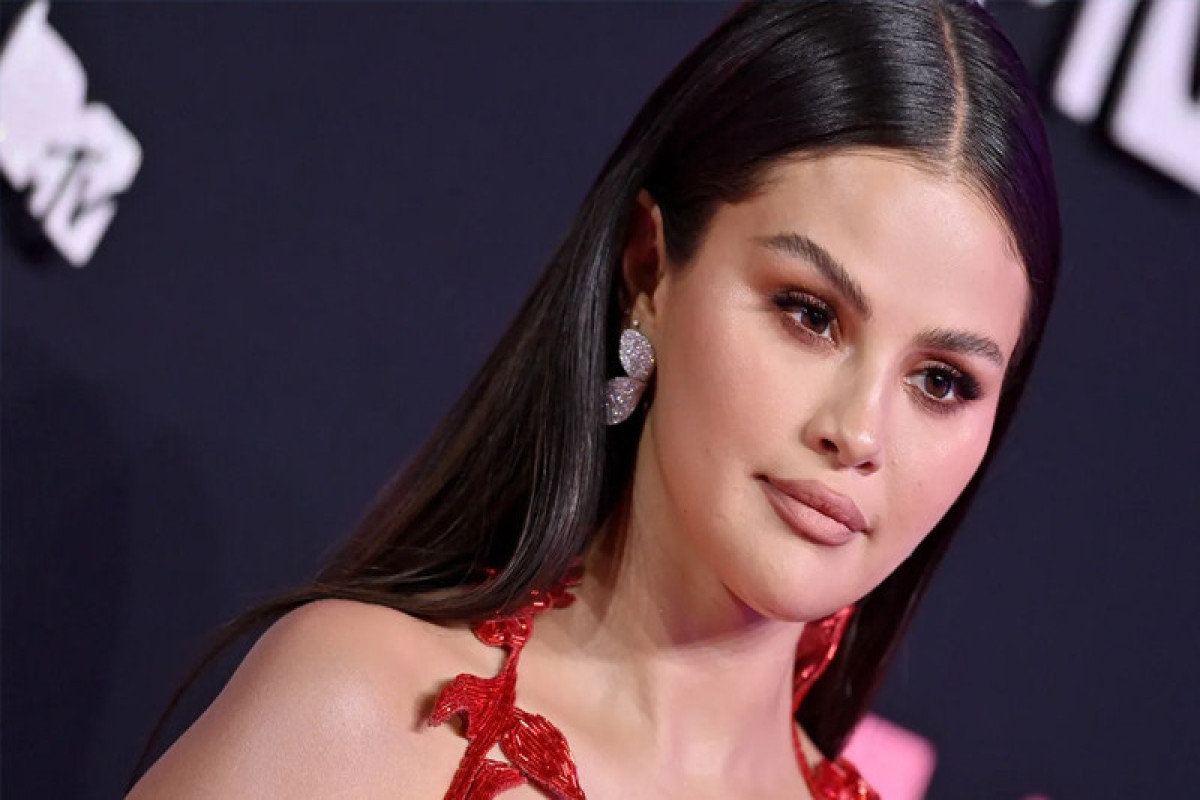 Selena Qomez yenidən Aleks Russo rolunu canlandıracaq 