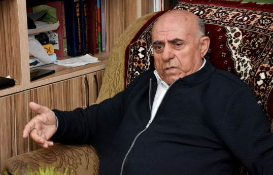 Şapkamı geyinən -...