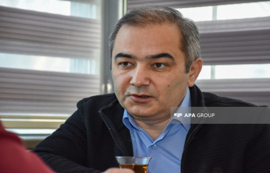 "Hamı necə, biz...