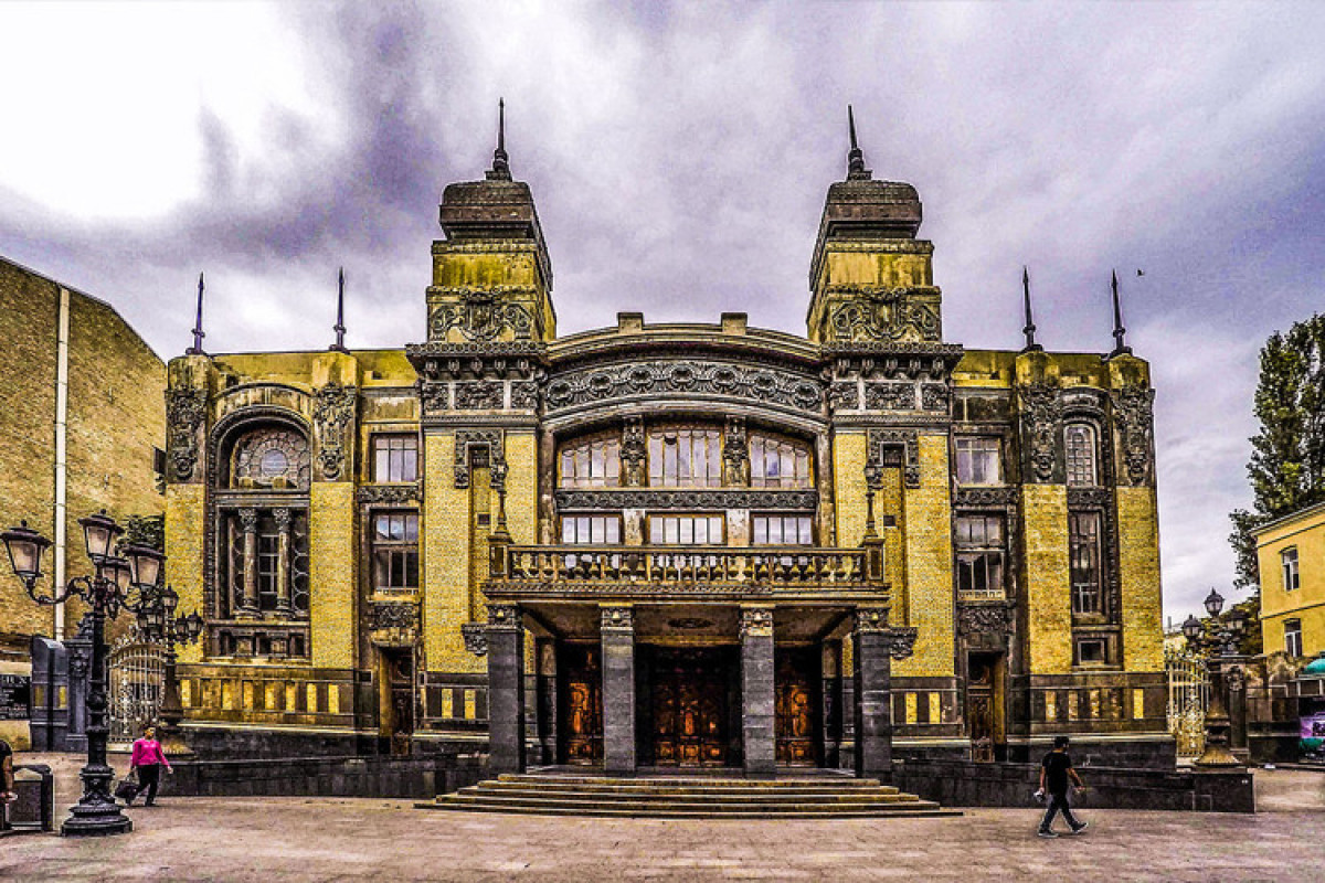 Opera və Balet Teatrının direktor müavini vəzifəsindən azad edildi 