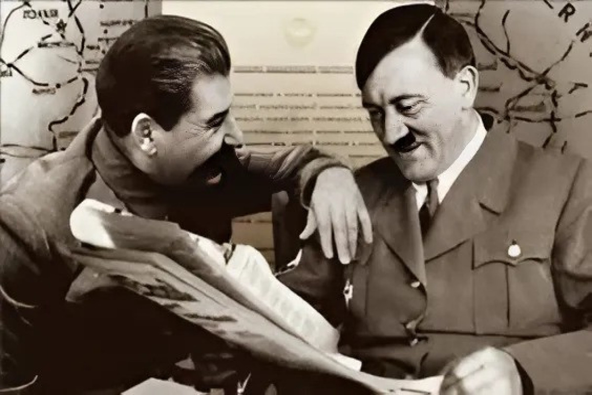 Hitler Stalini niyə təbrik etmişdi? - Əbədi dostluğa çevrilən gizli razılaşma