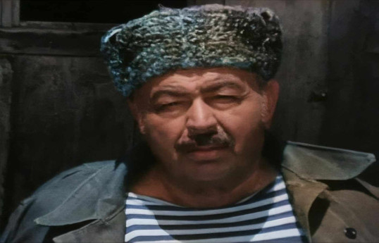 Erməni ssenaristi Bakıdan...