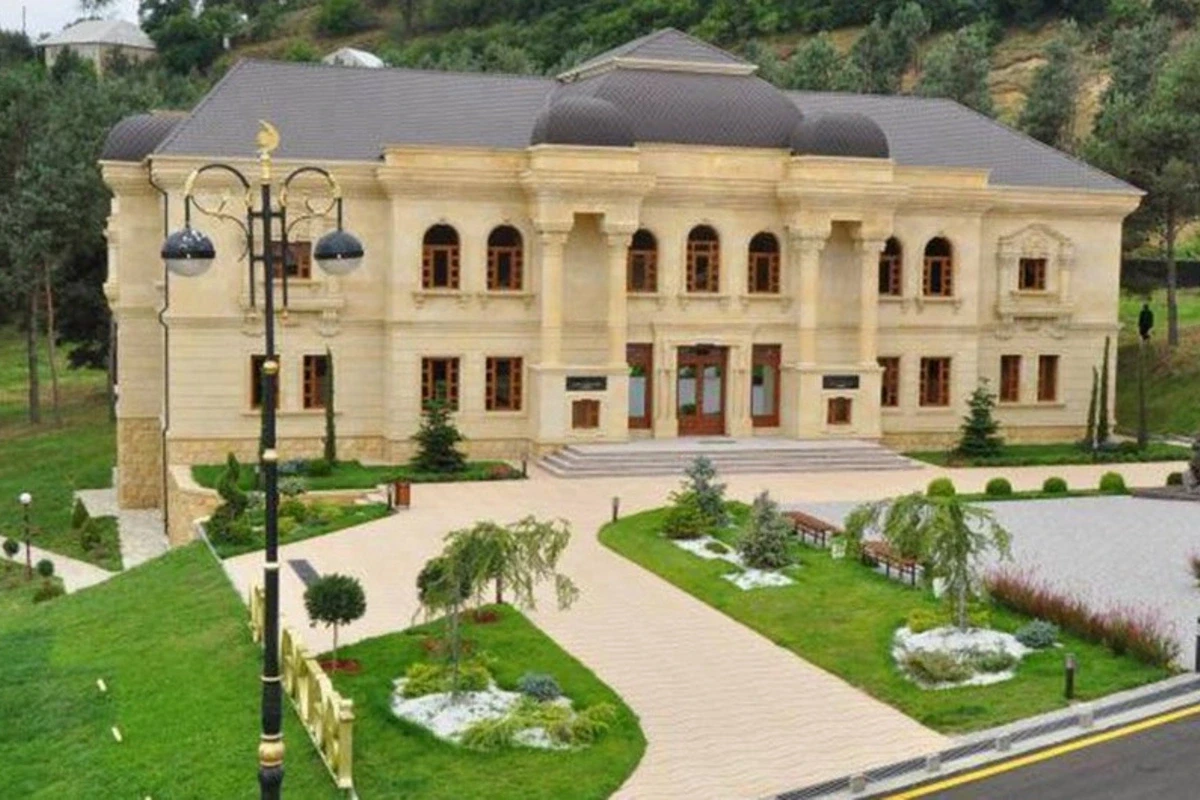Gədəbəy Aşıq Məktəbinə Aşıq Ələsgərin adı verildi