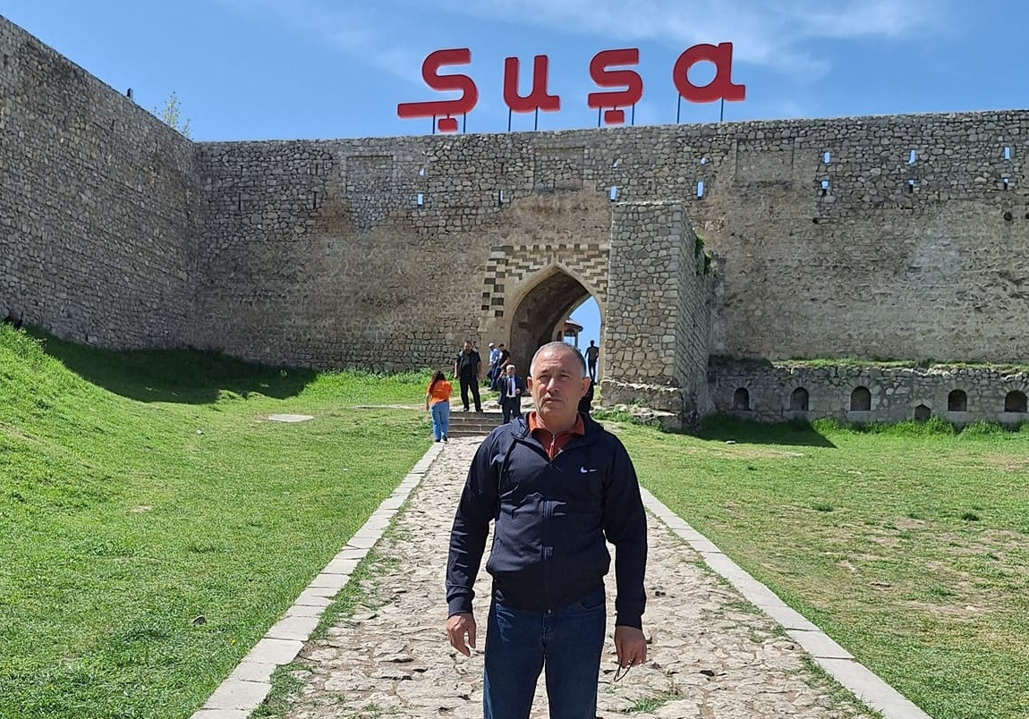 Hər qarışında şəhid ruhu... - Fazil Əsəd