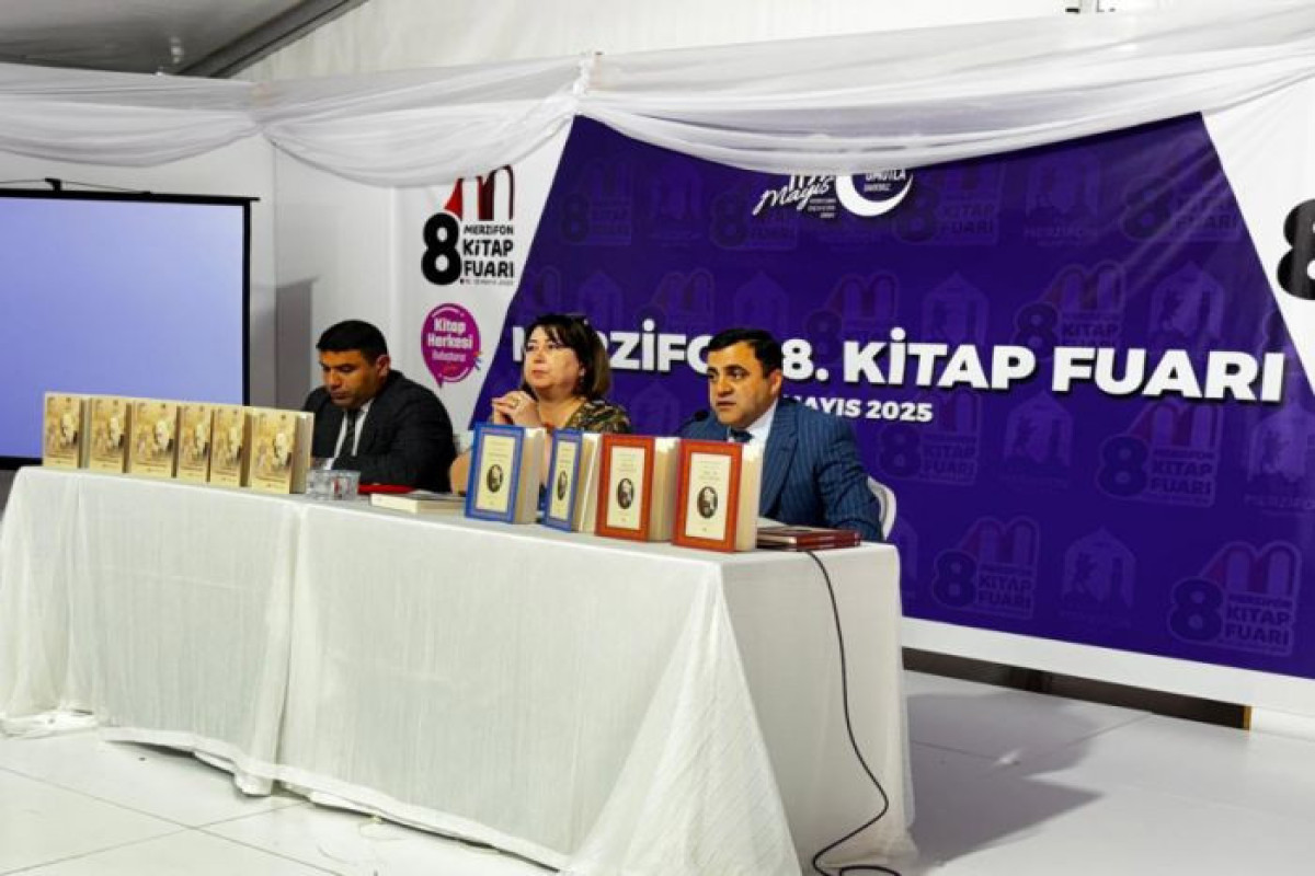 Şairlərimizin kitabları Türkiyə türkcəsində