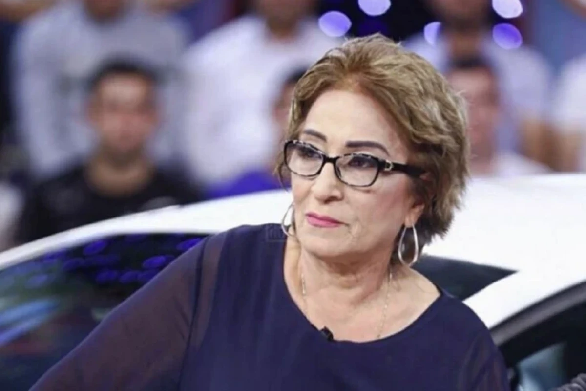 Xalq artistinin qolu sındı 