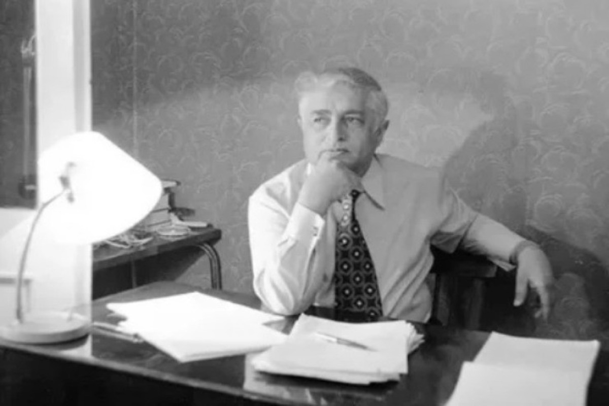 Xəncər - İlyas Əfəndiyevin hekayəsi