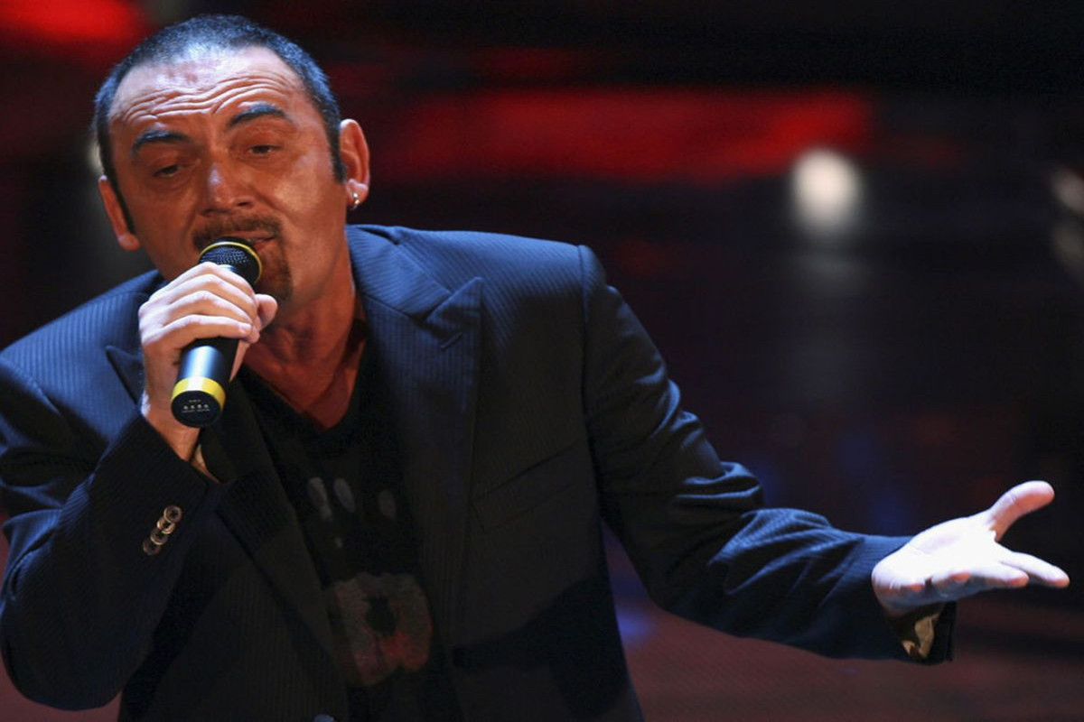 Fəqət sən röyalar haqqında nə bilirsən ki... - Günün mahnısı  