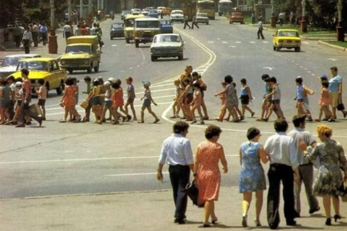 İyirmi ilə yaxındı məndən niyə qaçırsan? - “Səksənincilər" layihəsindən Sabir Adilin şeirləri 