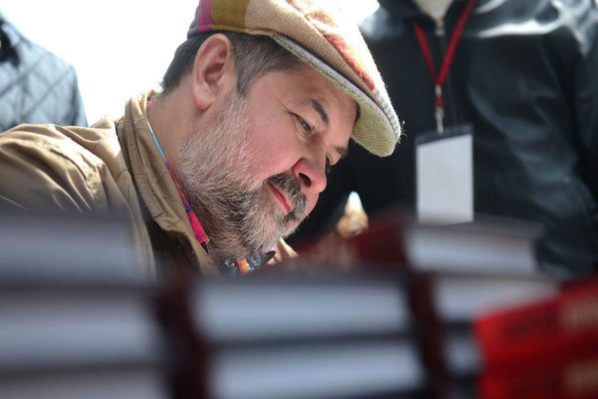 Fantast yazıçı: "Yazıçıların üslubları brend kimi hüquqi şəkildə qorunmalıdır" 