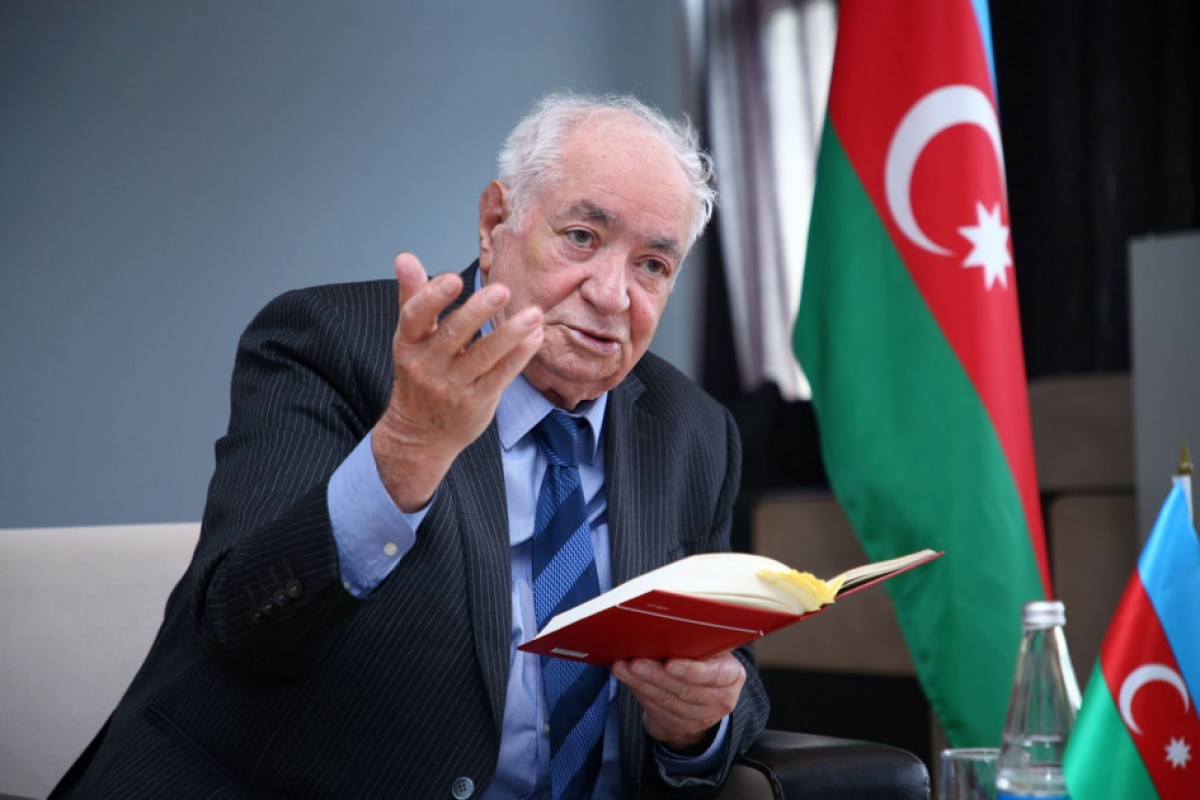 Vahid Əziz “Şərəf” ordeni  ilə təltif edildi