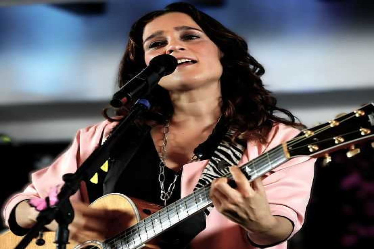 Mənim kim olduğumu görəcək cəsarətin yoxdu... - Günün mahnısı  