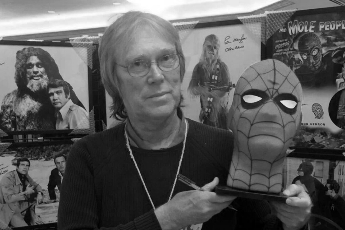 İlk "Hörümçək-adam"  vəfat etdi