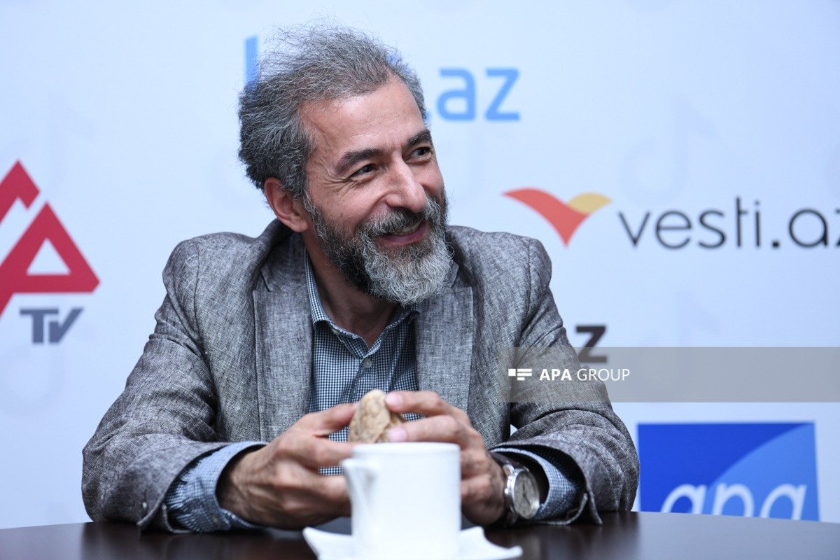 Ağalar Qut:  “Axundov, Mirzə Cəlil xətti yalnış xəttdir" - Müsahibə 