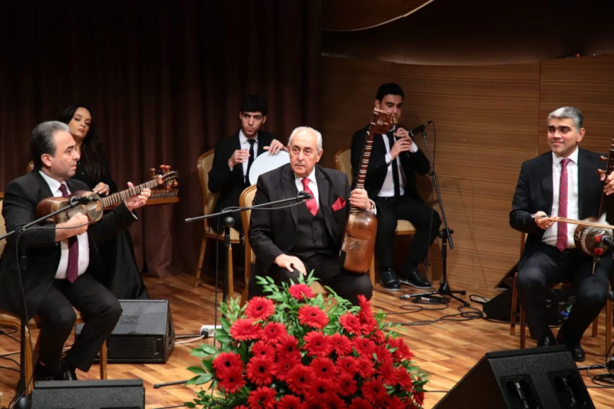 Tanınmış tarzənin yubileyi qeyd olunub 