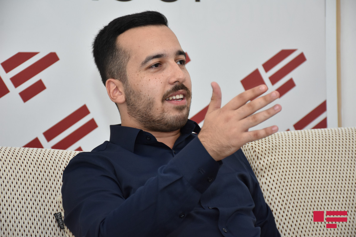 “Adam tərbiyəsiz olmaz! Onu ən ağır şəkildə və publik biabır edəcəm!” – “Park”ın baş redaktorundan tənqidlərə cavab 