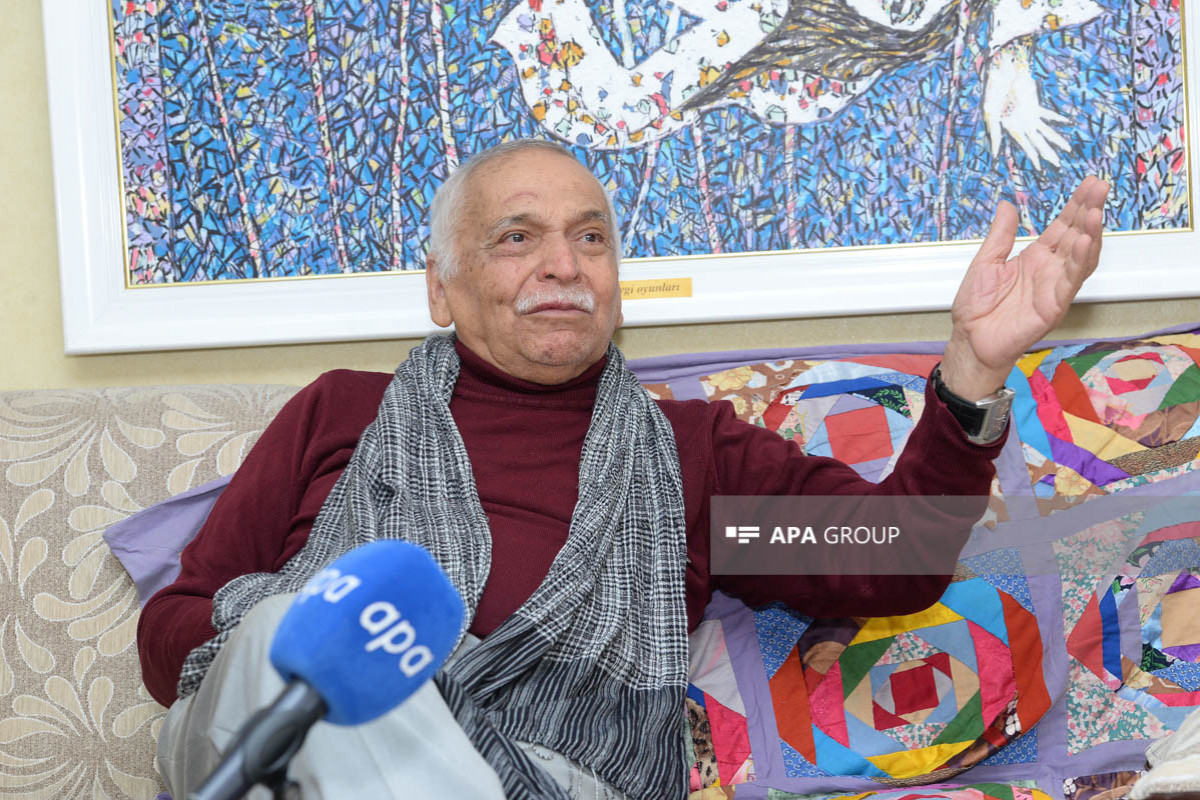 Xalq rəssamı:  "Nə Mədəniyyət Nazirliyi, nə də Rəssamlar İttifaqı gənc rəssamlara yiyə dura bilir" - Müsahibə 