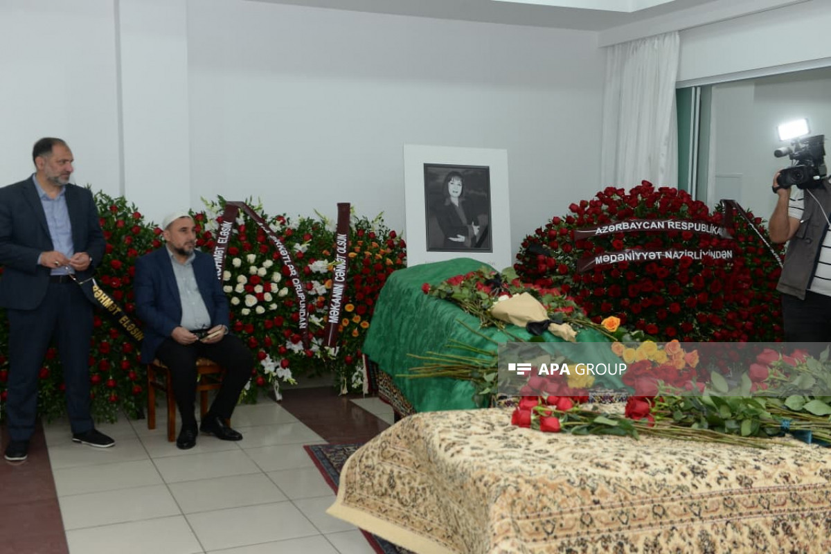 Xalq artisti Əminə Yusifqızı ilə vida mərasimi keçirilir 