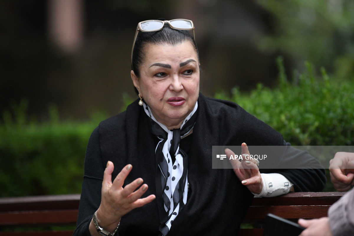 Firəngiz Mütəllimova:  "Təhminə obrazına məni çəkəcəkdilər, yataq səhnəsini göstərdilər, dedim..." - Müsahibə