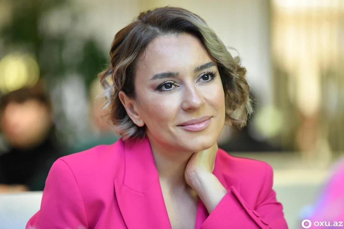 "Sevgi vardır üzü xoş, daxili bir qorxulu yar..." - Günün mahnısı  