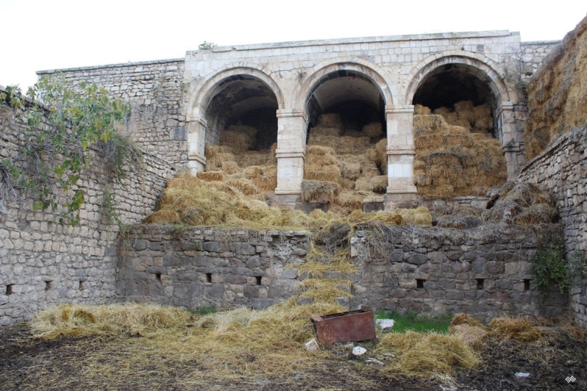 Qarğabazar karvansarayı bərpa ediləcək