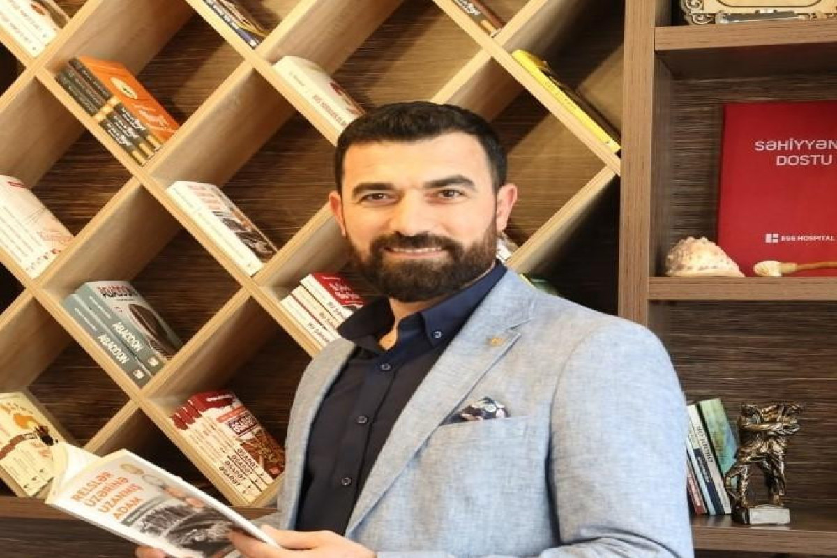 Rövşən Abdullaoğlunun imza günü olacaq