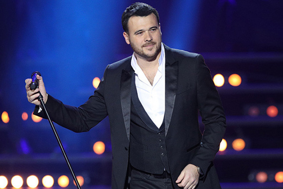 Rusiyada ardıcıl konsert verəcək: Eminin planı dəyişdi