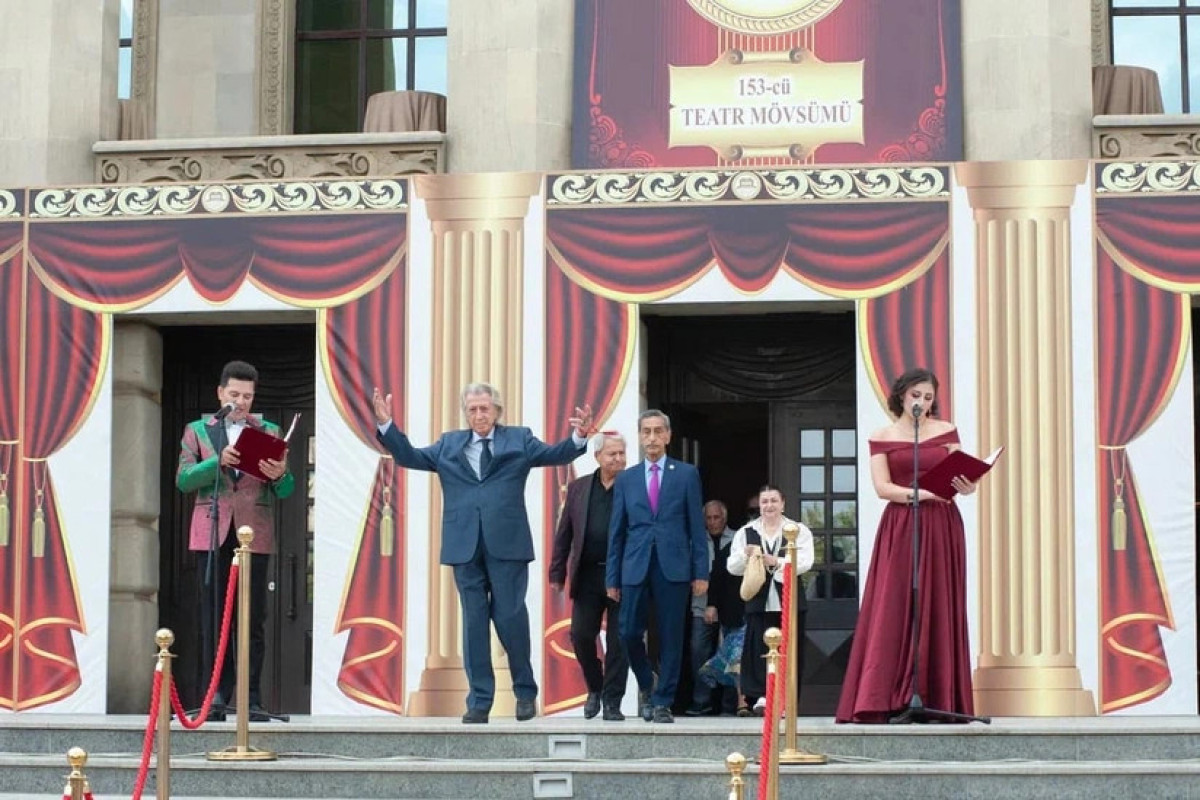 Milli Teatr yeni mövsümü açıq elan edib 