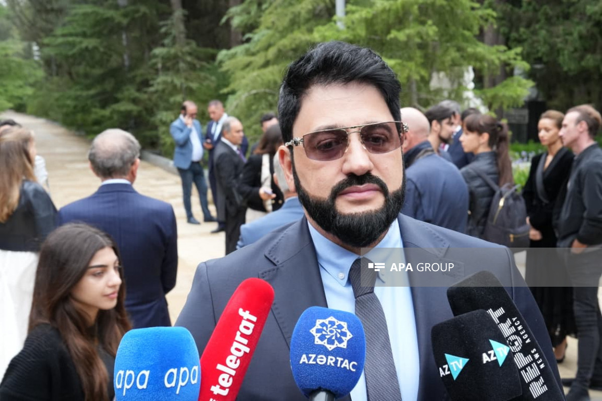 Xalq aristi:   "O, dünya musiqi xəzinəsinin bir parçasına çevrilib"