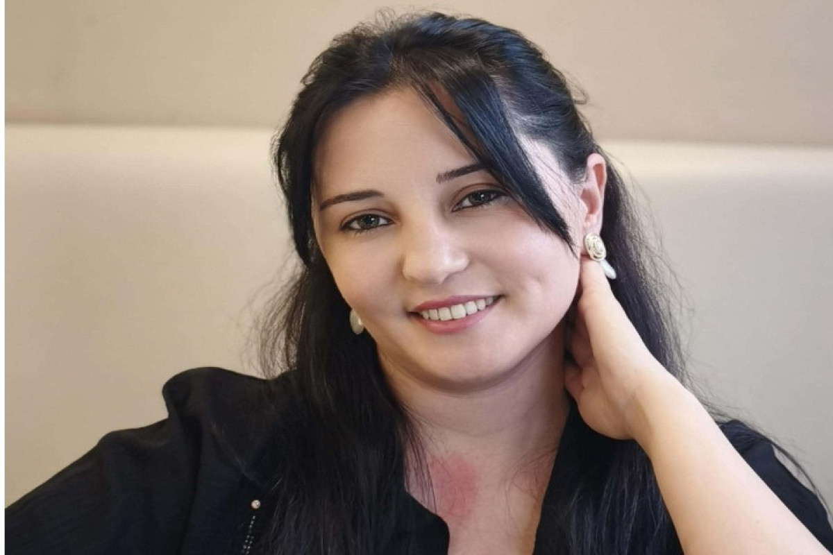 "Hökmdə ağamsan, darda kənizim..." - Əfsanə Rəvanın yeni şeirləri 