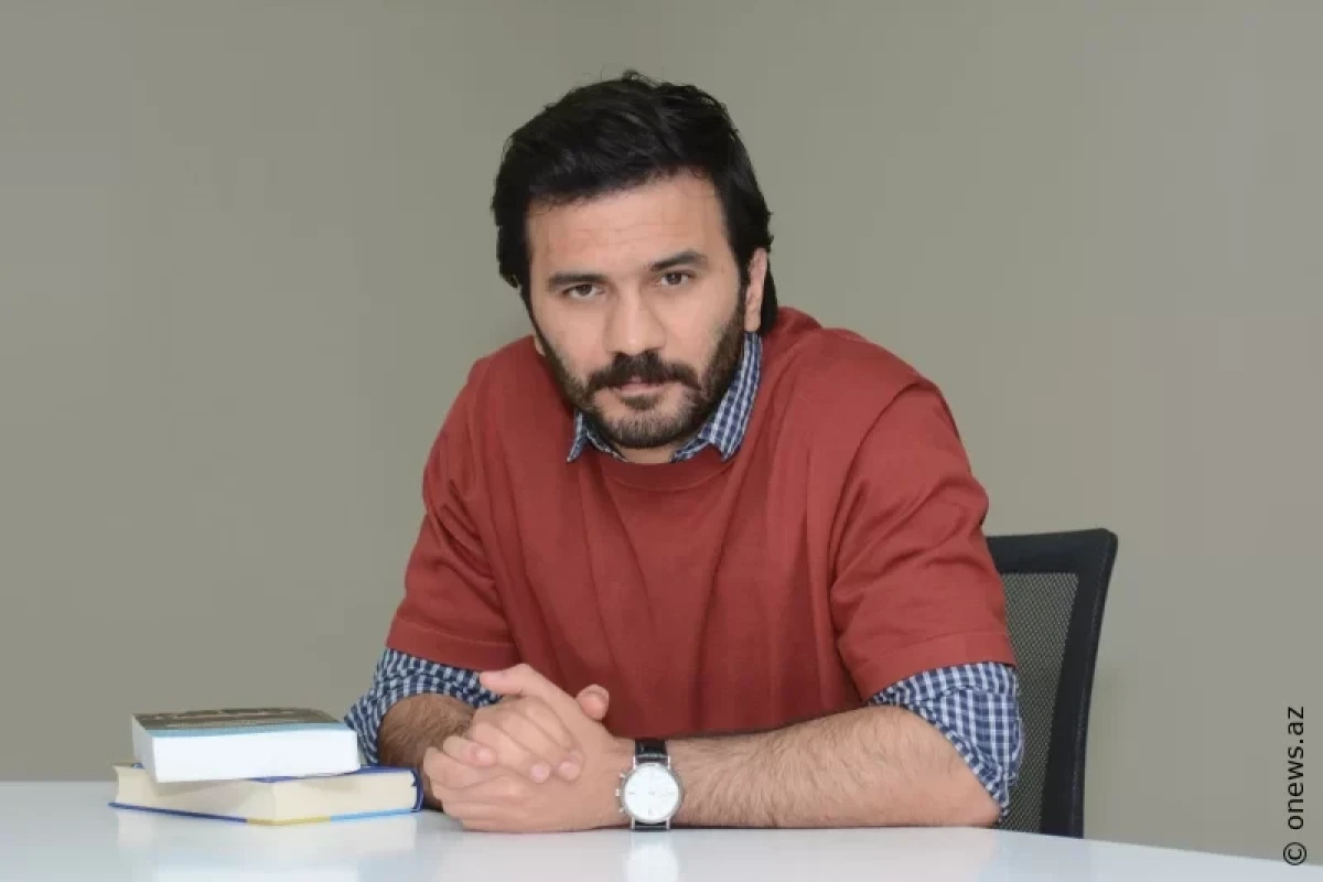 "Qadın yazıçılarımız bu mövzulardan yazmalıdır!" - Ulucay Akif  