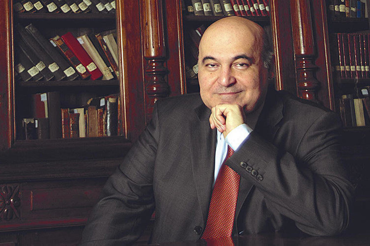 Körpə və kürən pişik balası - Çingiz Abdullayevin hekayəsi 