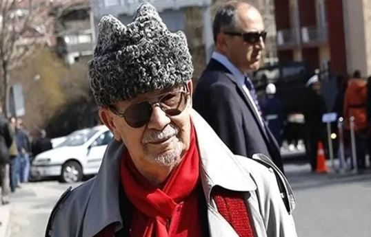 Yalçın Küçük vəfat...