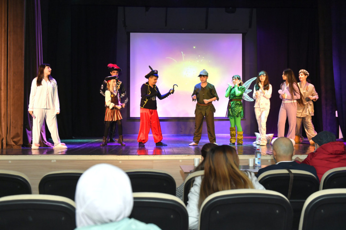 "2-ci Uşaq Teatrı Festivalı"nın açılışı oldu 